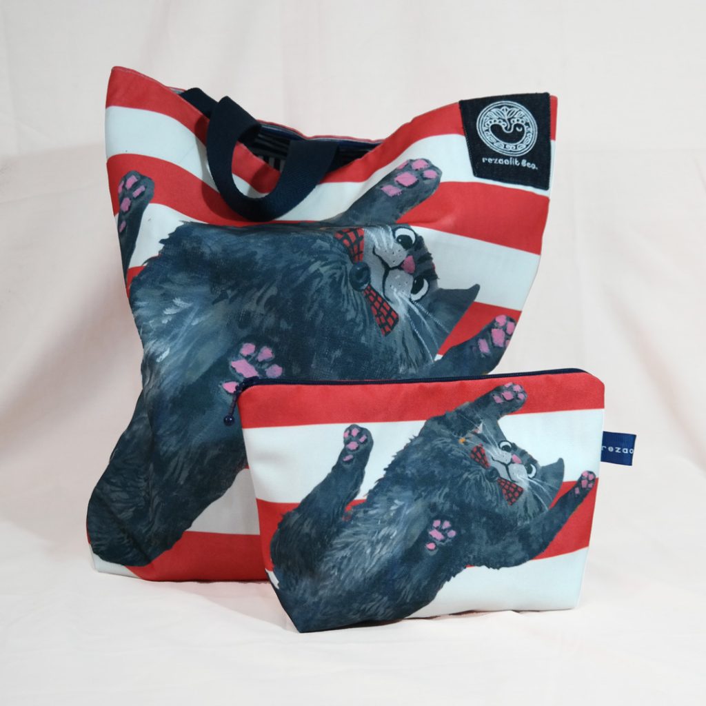 Stretchy Cat Totebag & Pouch